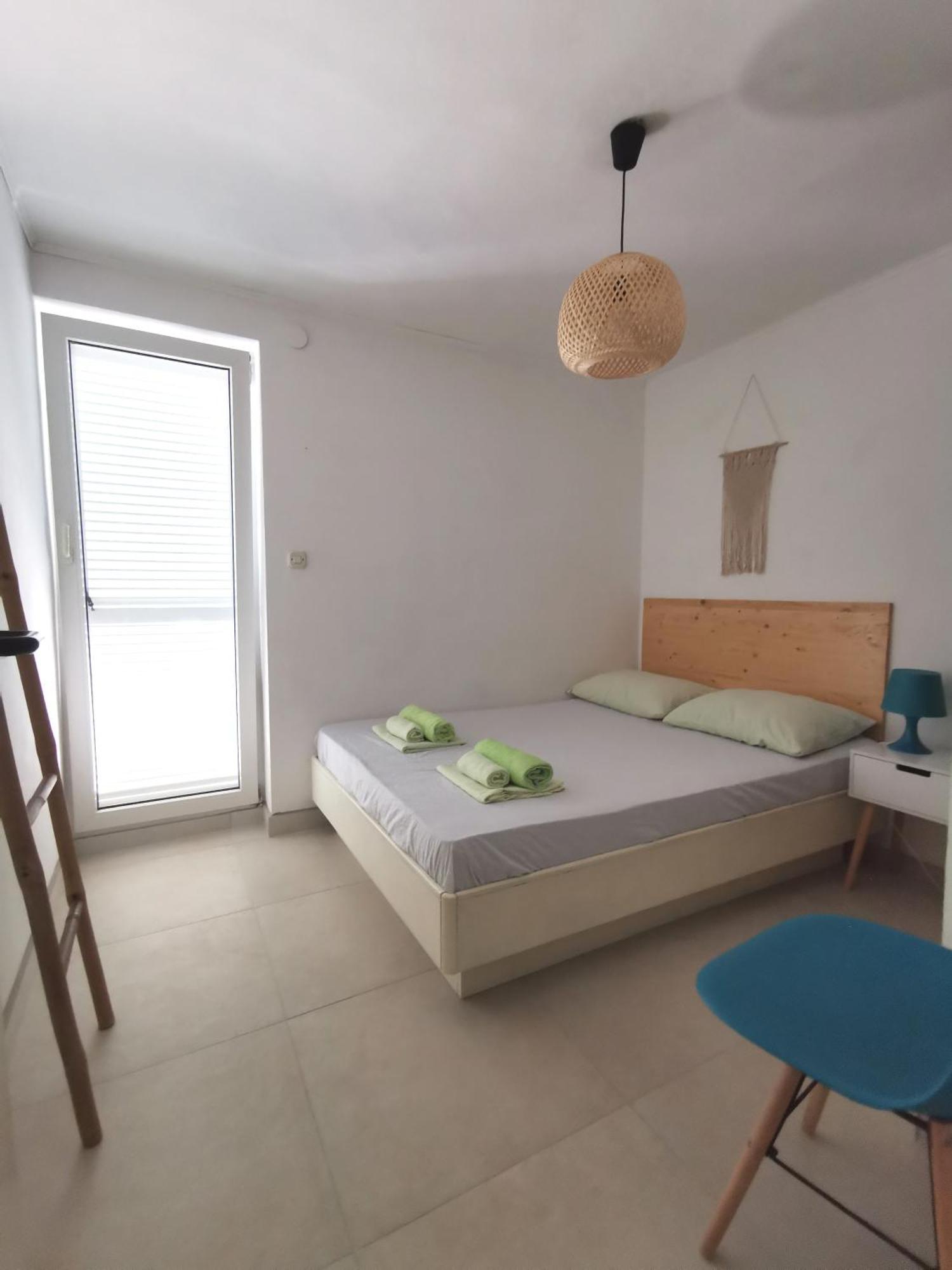 Silver Apartman
