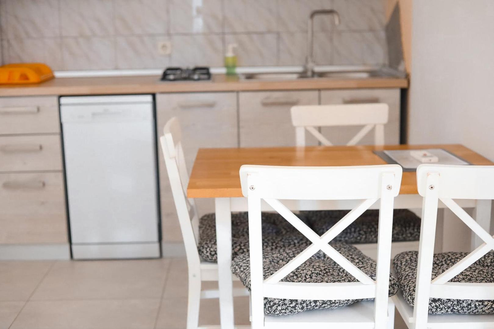 Silver Apartman *